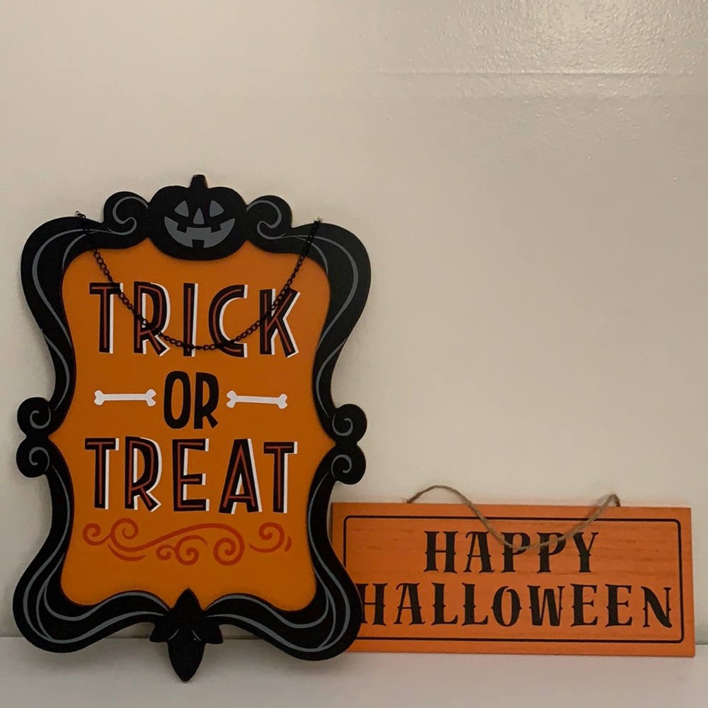 Halloween Target Wood Wall and or Door Hanging Decorations. Brand New.